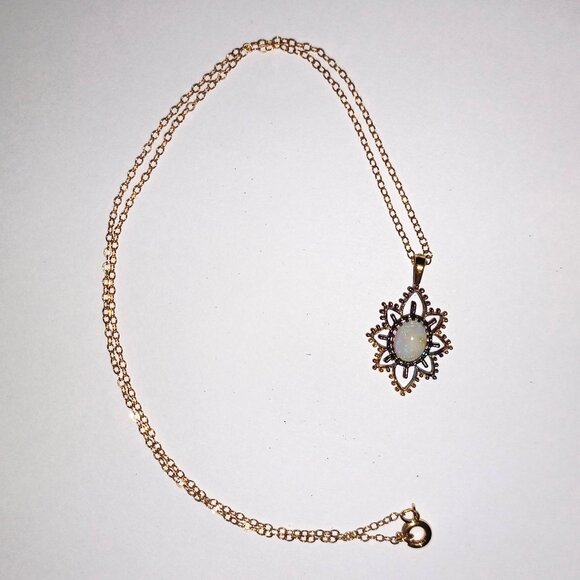JB Robinson Opal Pendant Necklace with 12K Gold Filled 15 inch chain. - Picture 3 of 6